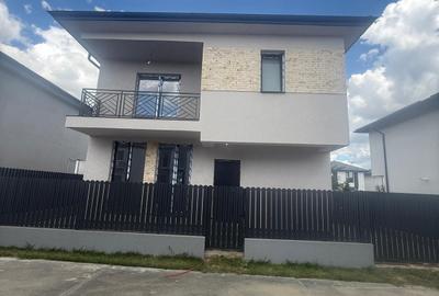 Casă cu 4 camere cu Teren 198 Mp în Bragadiru