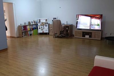 Apartament cu 3 camere decomandat în Chiajna - 2