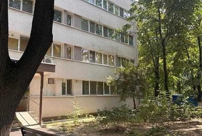 Apartament cu 3 camere în Rahova