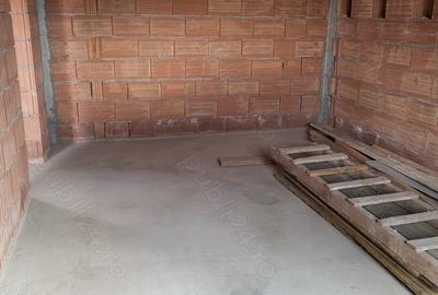 Casă cu Teren 627 Mp în Giarmata - 1