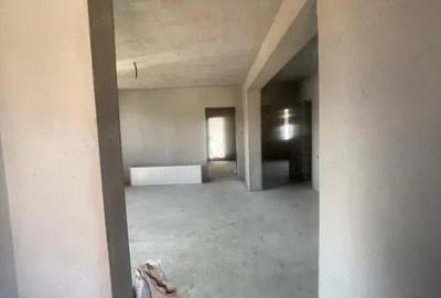 Casă cu Teren 500 Mp în Central - 4