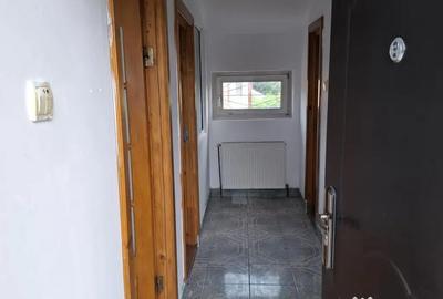 Casă cu 5 camere în Fundeni - 1