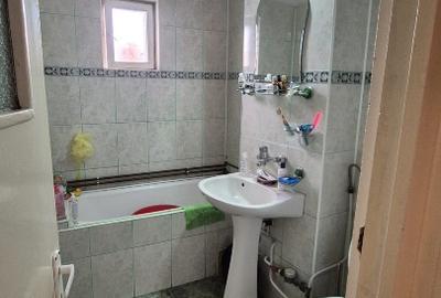 Apartament cu 4 camere decomandat în 1 Mai - 5