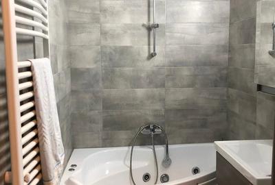 Apartament cu 2 camere semidecomandat în Rogerius
