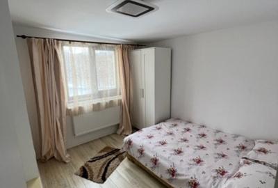 Casă cu 7 camere cu Teren 300 Mp în Est - 14