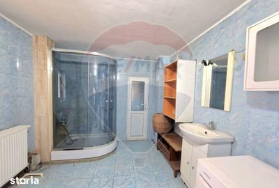Casă cu 3 camere cu Teren 2254 Mp în Mănăstirea Cașin - 6