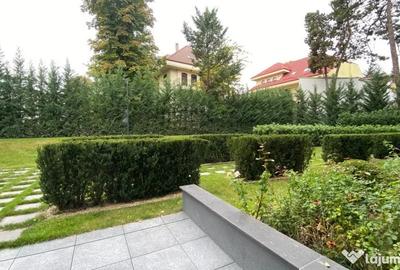 Apartament cu 5 camere decomandat în Kiseleff