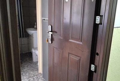 Garsonieră decomandată în Miorița