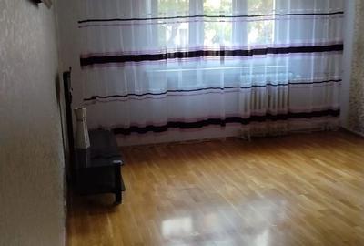Apartament cu 2 camere decomandat în Sărari - 1