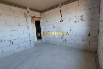 Apartament cu 3 camere decomandat în Cetate - 1