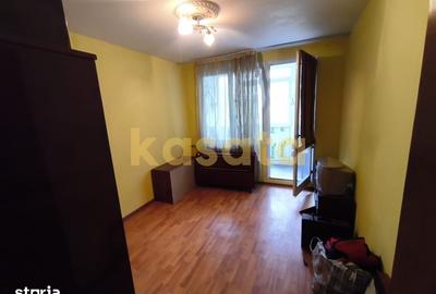 Apartament cu 3 camere semidecomandat în Titan