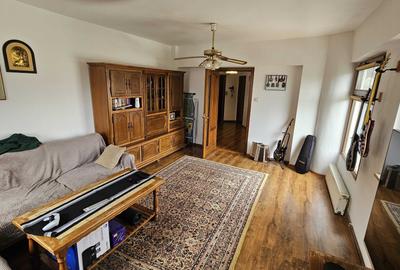 Apartament cu 2 camere decomandat în Central - 2