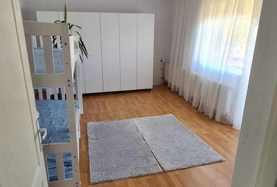 Casă cu 4 camere cu Teren 600 Mp în Central - 1