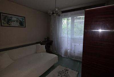 Apartament cu 2 camere semidecomandat în Militari