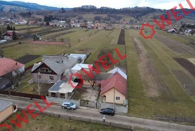 Casă cu 3 camere cu Teren 3233 Mp în Central - 2