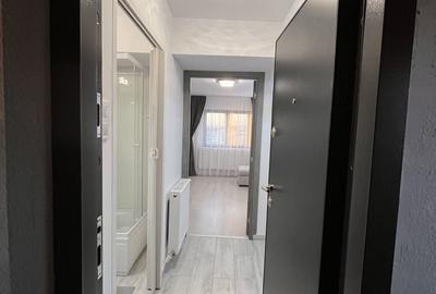 Garsonieră decomandată în Central
