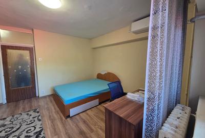 Garsonieră decomandată în Gară - 3
