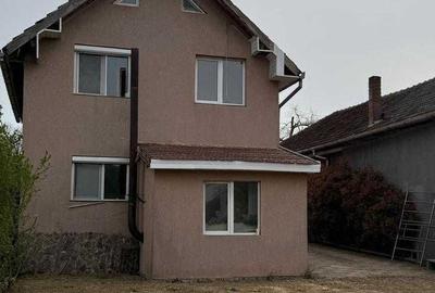Casă cu 3 camere în Central - 1