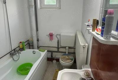 Casă cu 4 camere în Găești - 2