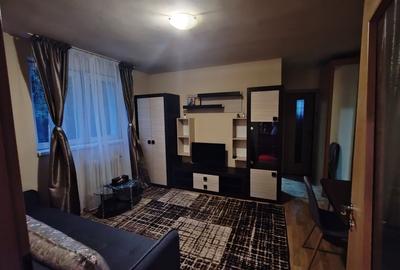 Apartament cu 2 camere semidecomandat, mobilat în Gheorgheni
