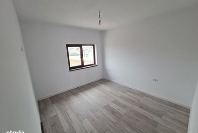 Casă cu 4 camere decomandat în Vladimirescu - 11