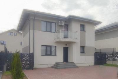 Casă cu Teren 320 Mp în Central
