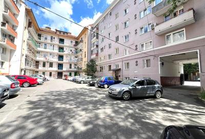 Apartament cu 4 camere decomandat, mobilat în Semicentral - 1