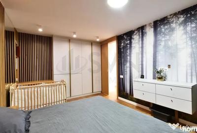 Apartament cu 5 camere decomandat în Central