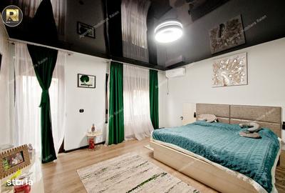 Casă cu 4 camere decomandat în Vânători