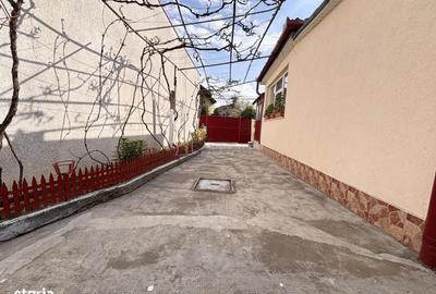 Casă cu 3 camere cu Teren 500 Mp în Central