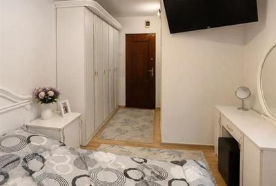 Apartament cu 4 camere semidecomandat în Baciu