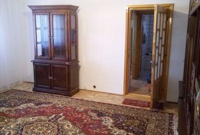 Apartament cu 3 camere semidecomandat în Central - 5