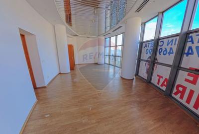 Spațiu comercial, de 39 mp, în Ultracentral - 4