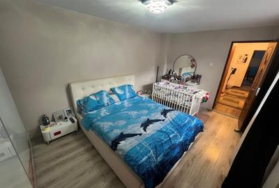 Casă cu 4 camere în Tineretului