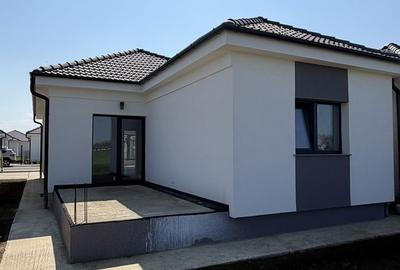 Casă cu 4 camere în Odoreu - 3