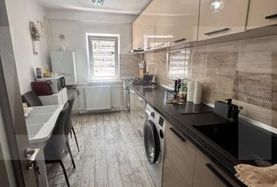 Apartament cu 3 camere decomandat în Central - 4