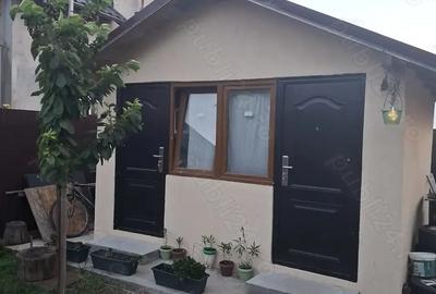 Casă cu 4 camere cu Teren 400 Mp în Brănești