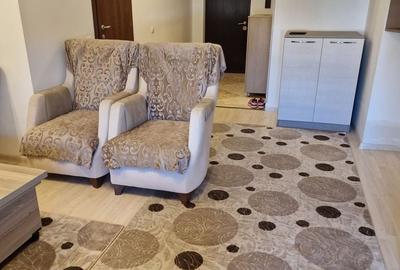 Apartament cu 3 camere decomandat în Km 5 - 16
