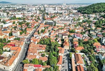 Teren Construcții intravilan de 330 mp, în Central - 6