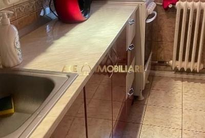 Apartament cu 3 camere în Drumul Taberei