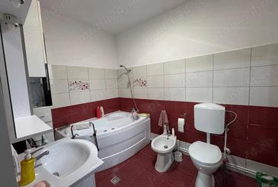 Casă cu 4 camere în Central - 4