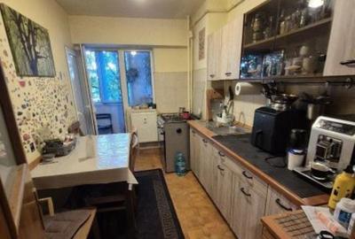 Apartament cu 2 camere decomandat în Iancului