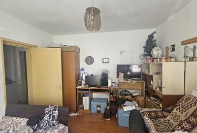 Garsonieră decomandată în Trivale - 2