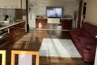 Apartament cu 3 camere decomandat, mobilat în Faleza Nord