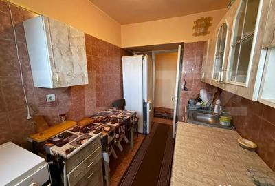 Apartament cu 3 camere semidecomandat în Central