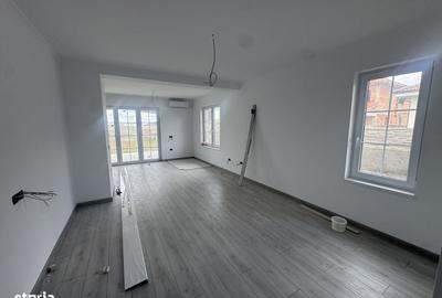 Casă cu 3 camere în Urseni - 10