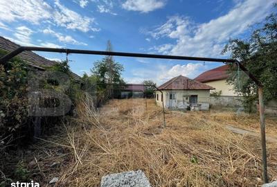 Teren de 705 mp, în Central