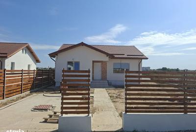 Casă cu 3 camere în Berceni