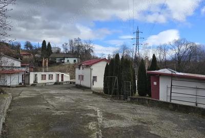 Teren de 4100 mp, în Central - 1