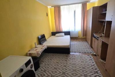 Garsonieră decomandată în Buziașului